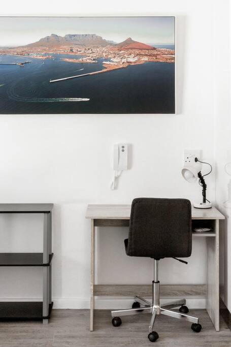 Business Hub,trendy,secure Living In Heritage Area Apartment Kapstadt